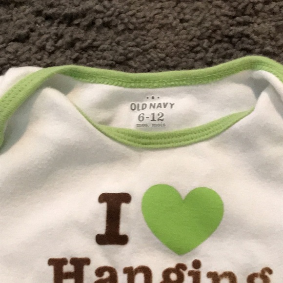 6-12m I love hanging with dad body suit - Picture 3 of 3